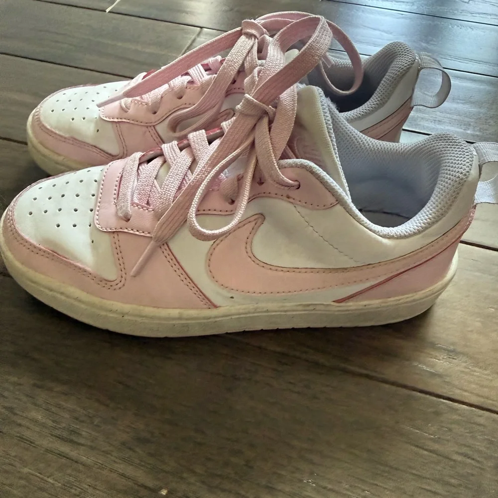 Nike sneakers size 3.5 y